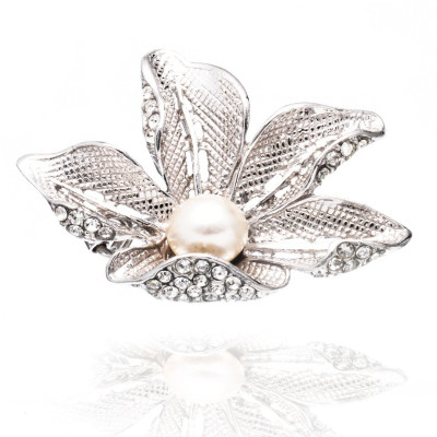 Piękna srebrna broszka LIŚĆ z perłą i cyrkoniami